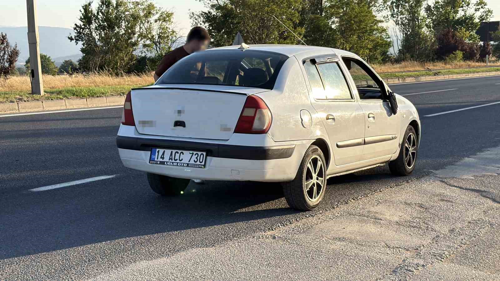 boluda-motosikletle-otomobil-carpisti-2-yarali