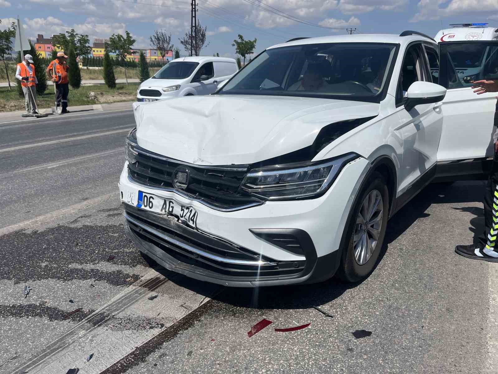 corumda-cip-otomobile-carpti-5-yarali