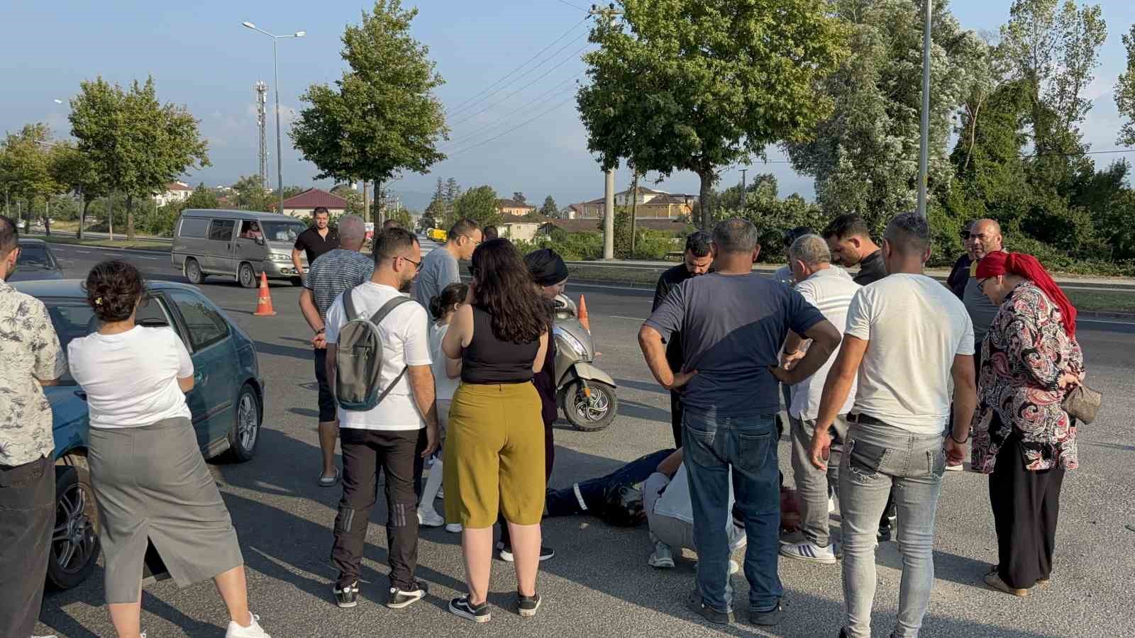 duzcede-otomobil-ile-motosiklet-carpisti-1-yarali