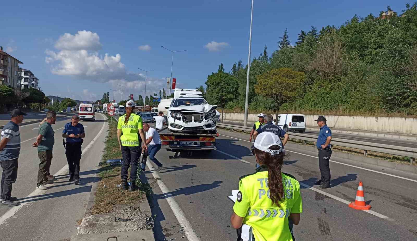 havzada-zincirleme-trafik-kazasi-2-yarali