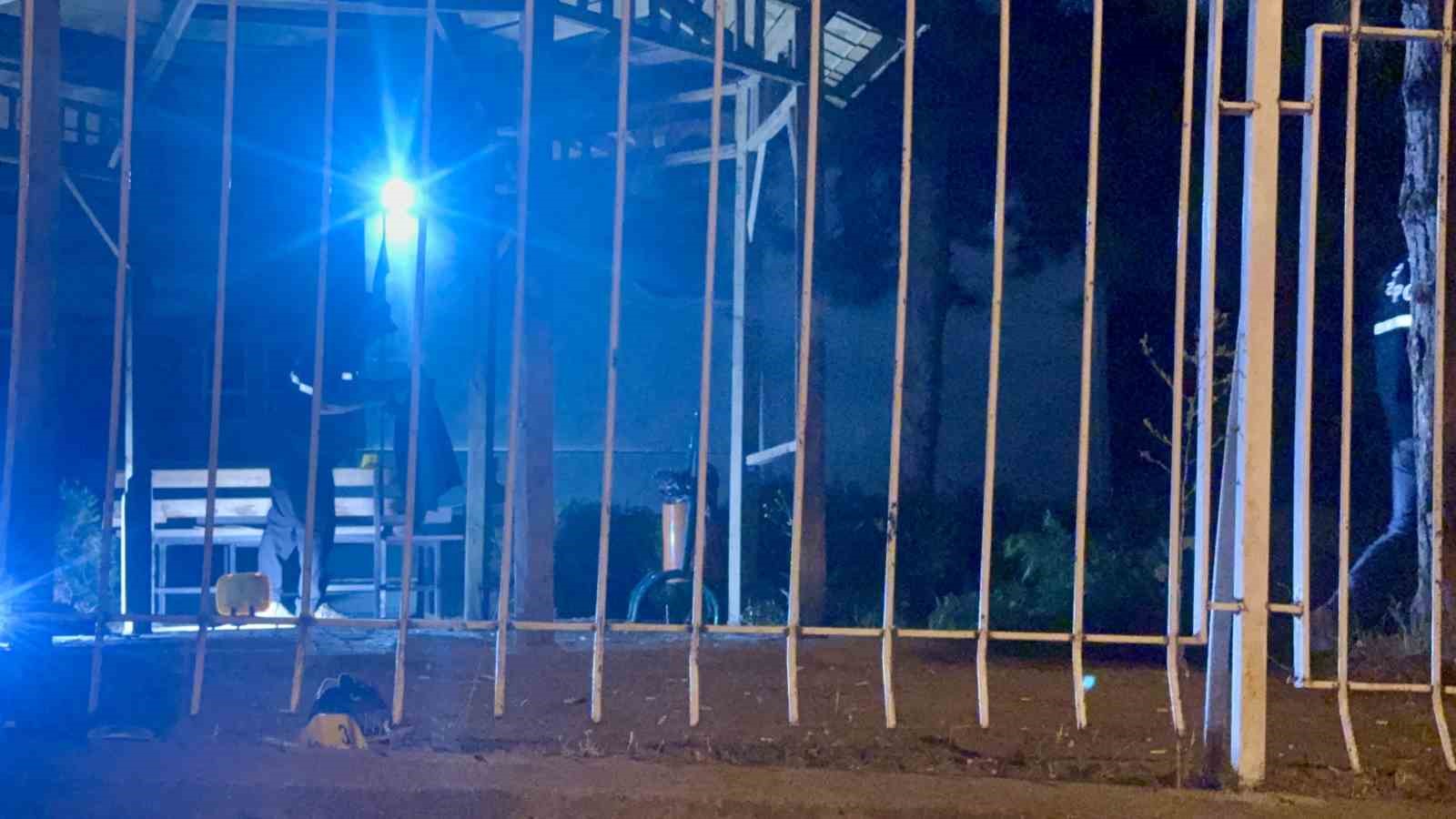 hirka-verme-meselesi-tartismaya-dondu-arkadasini-3-yerinden-bicakladi