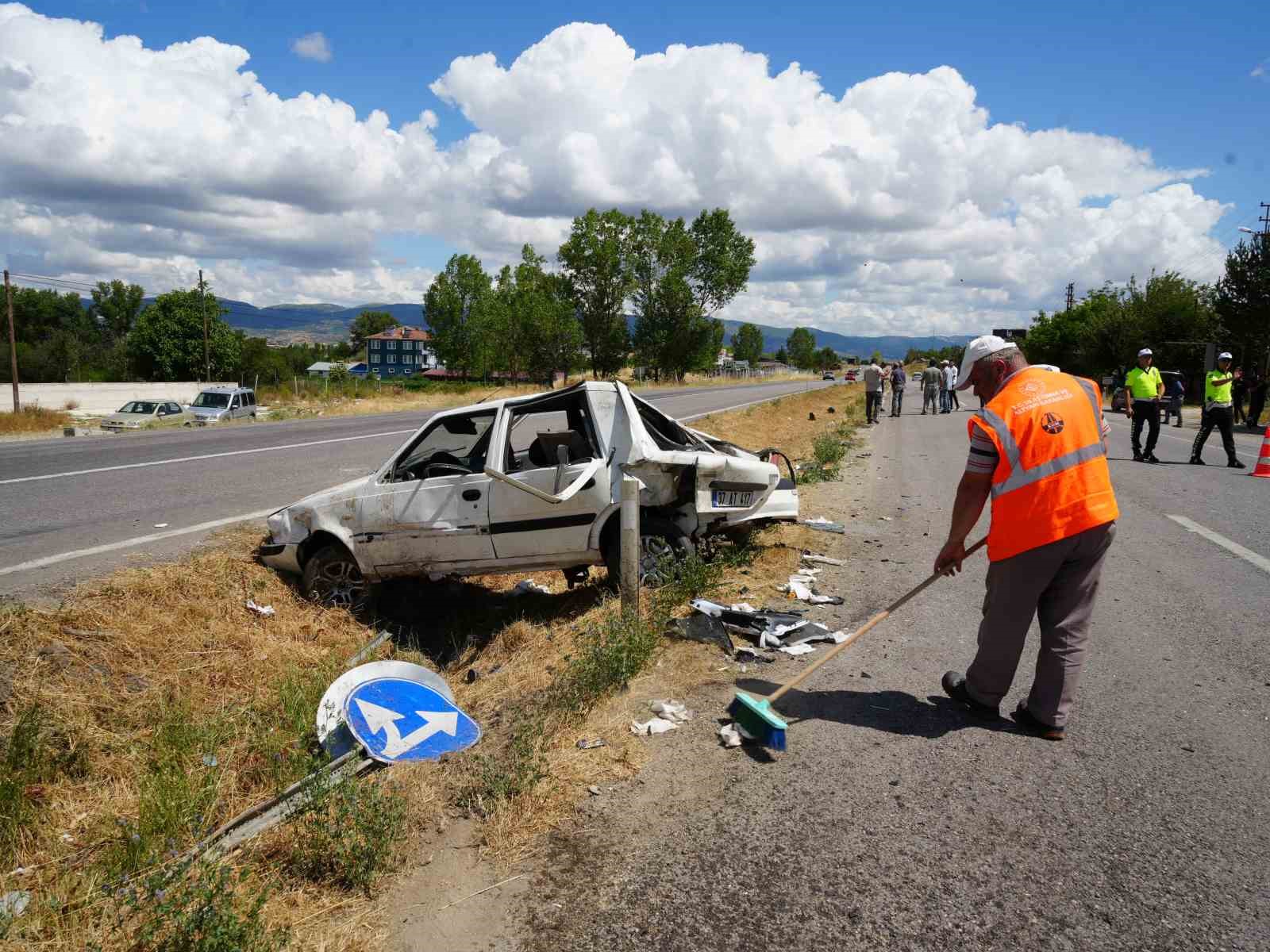 kastamonuda-cip-ile-otomobil-carpisti-1i-agir-5-yarali