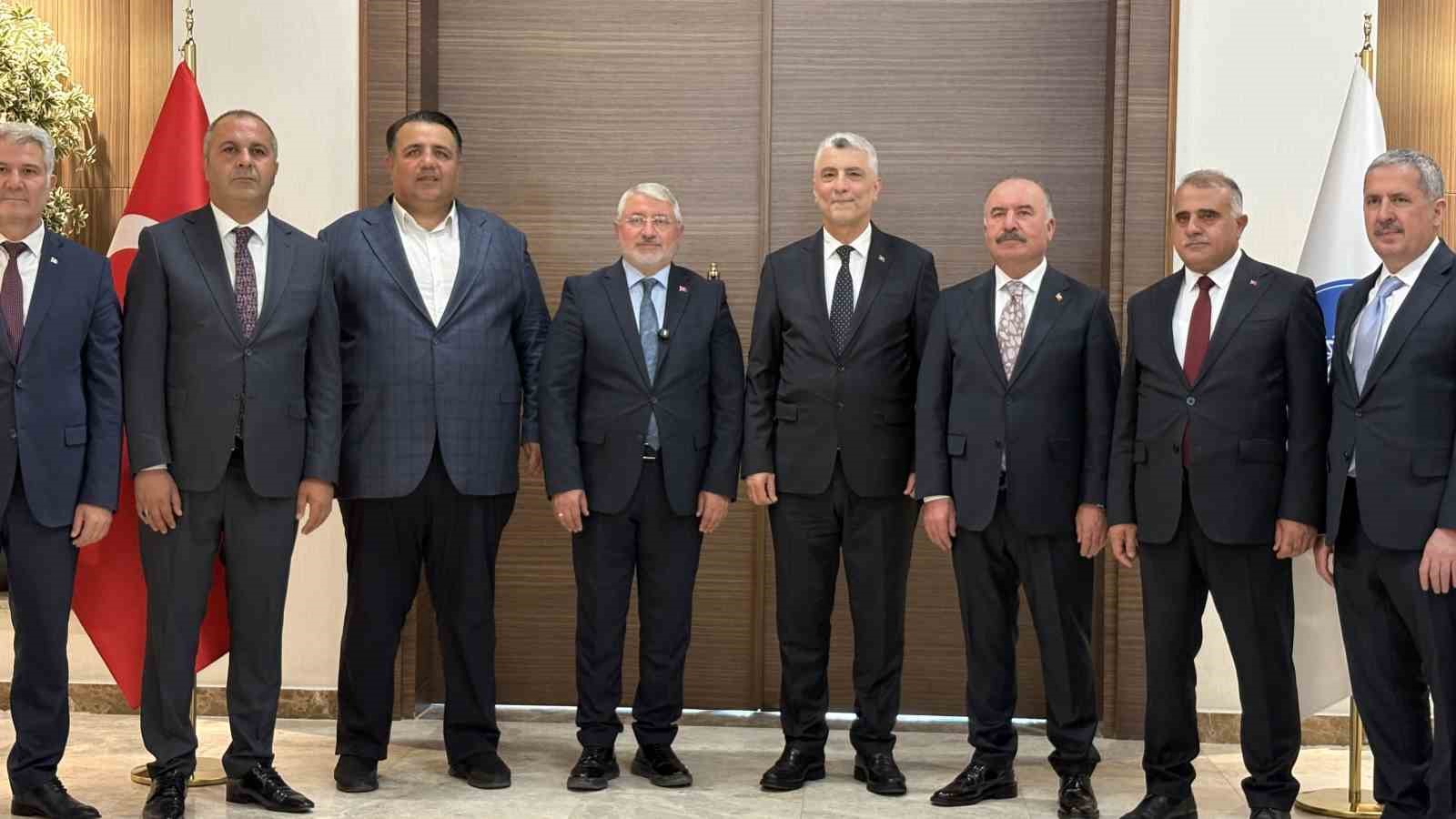 ticaret-bakani-bolat-bu-yil-insallah-sanayi-savunma-ihracatinda-125-milyar-dolari-asacagiz
