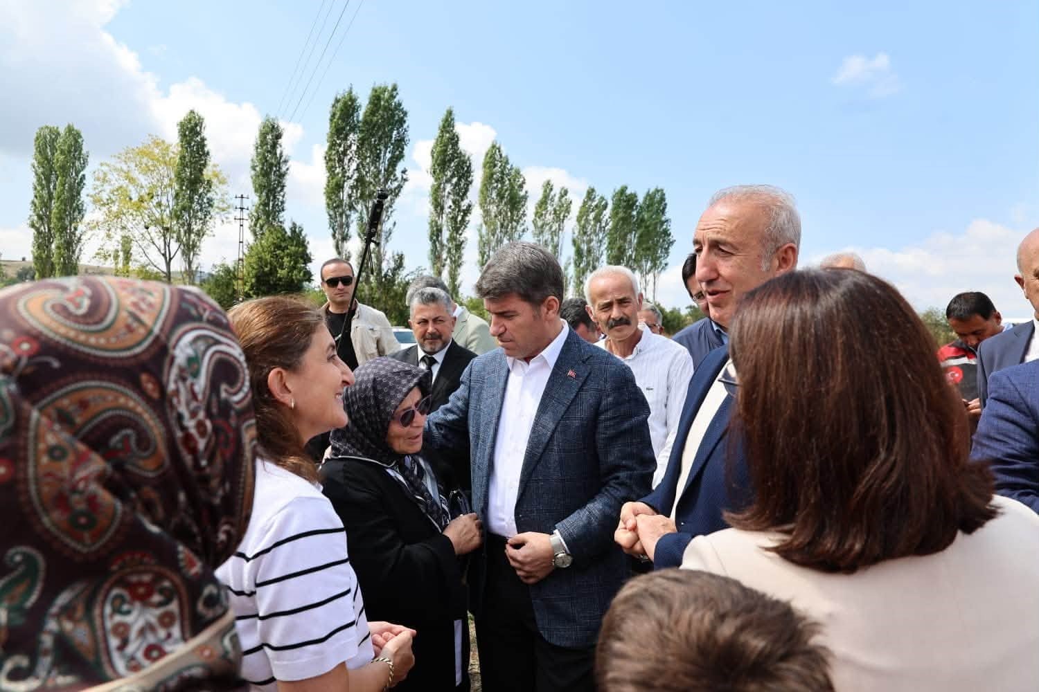 amasyada-ipek-bocekciligi-ve-kadin-kooperatiflerine-212-milyonluk-destek