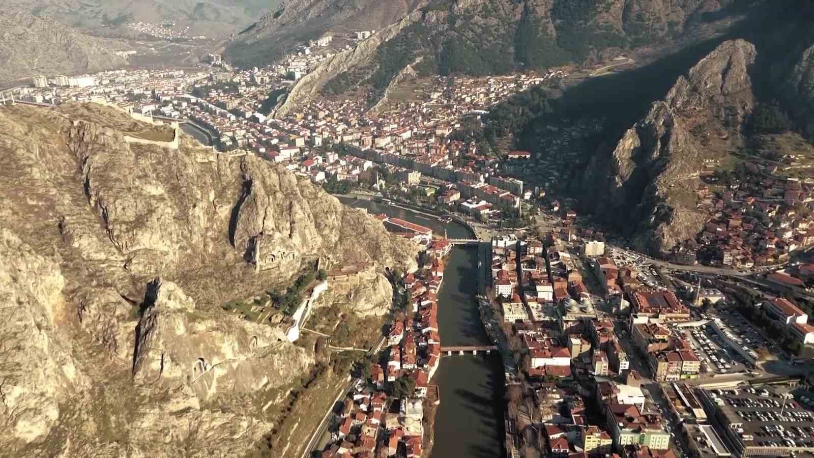 amasyanin-2-bin-yildir-tadi-degismeyen-lezzeti-misket-elma