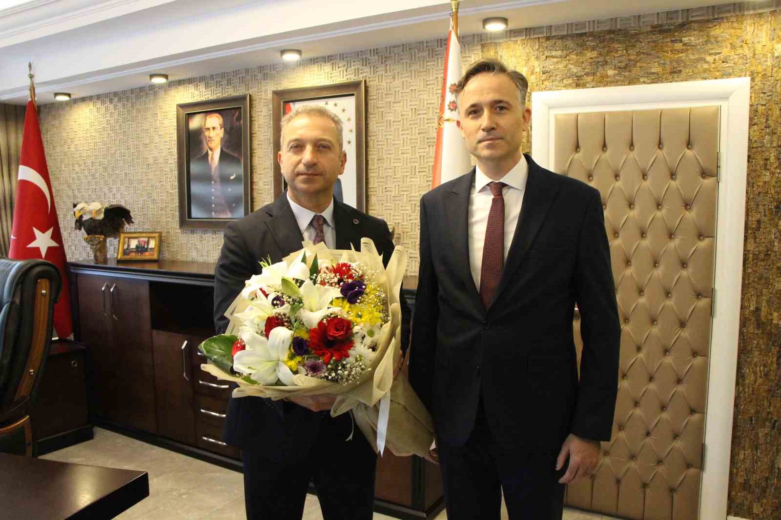 amasyanin-yeni-emniyet-muduru-ali-erkan-aktasgul-goreve-basladi