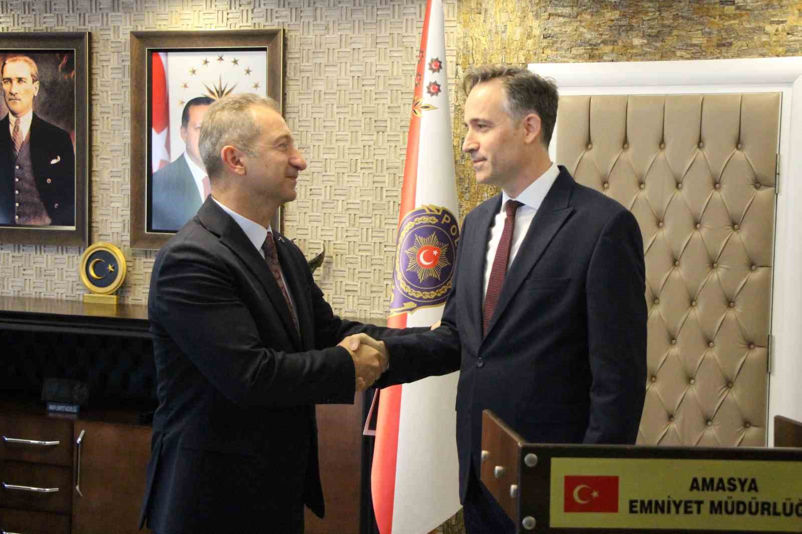 amasyanin-yeni-emniyet-muduru-ali-erkan-aktasgul-goreve-basladi
