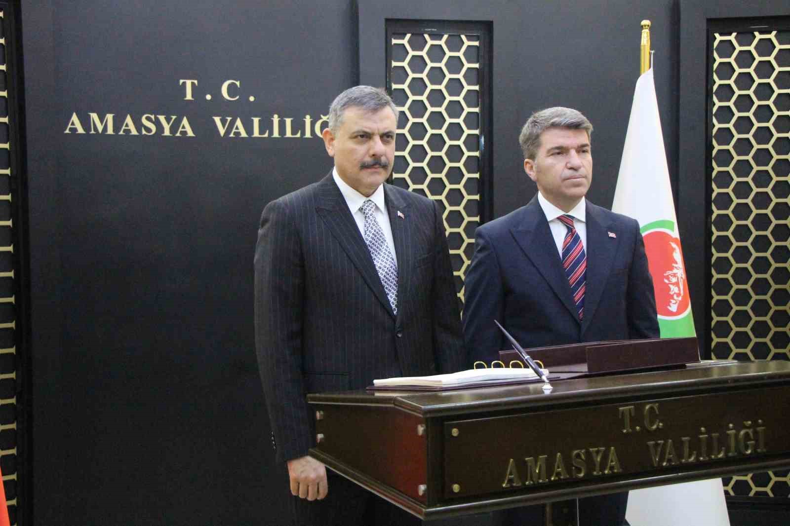 bakan-ciftci-uc-ulkeye-gidecegini-acikladi-organize-suc-orgutleri-peslerini-birakacagimizi-zannetmesin