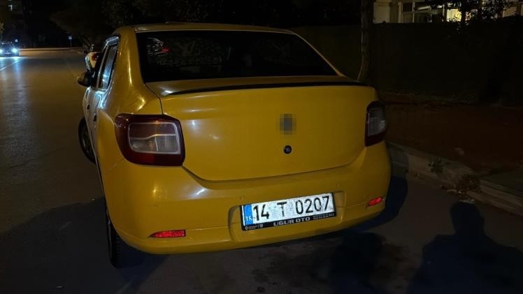 boluda-taksi-ile-motokurye-carpisti-1-yarali