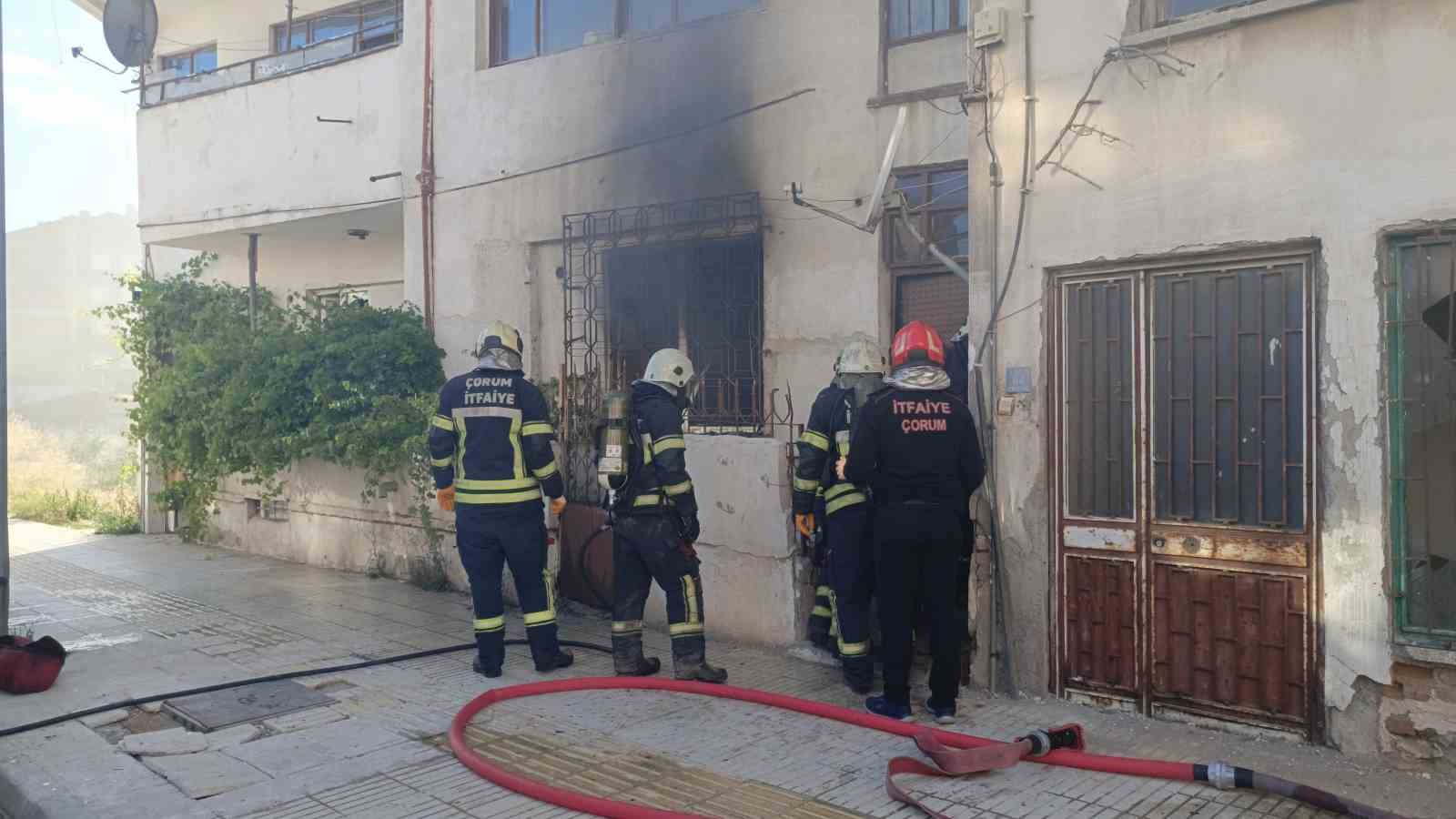 corumda-apartman-dairesinde-cikan-yangin-korkuttu