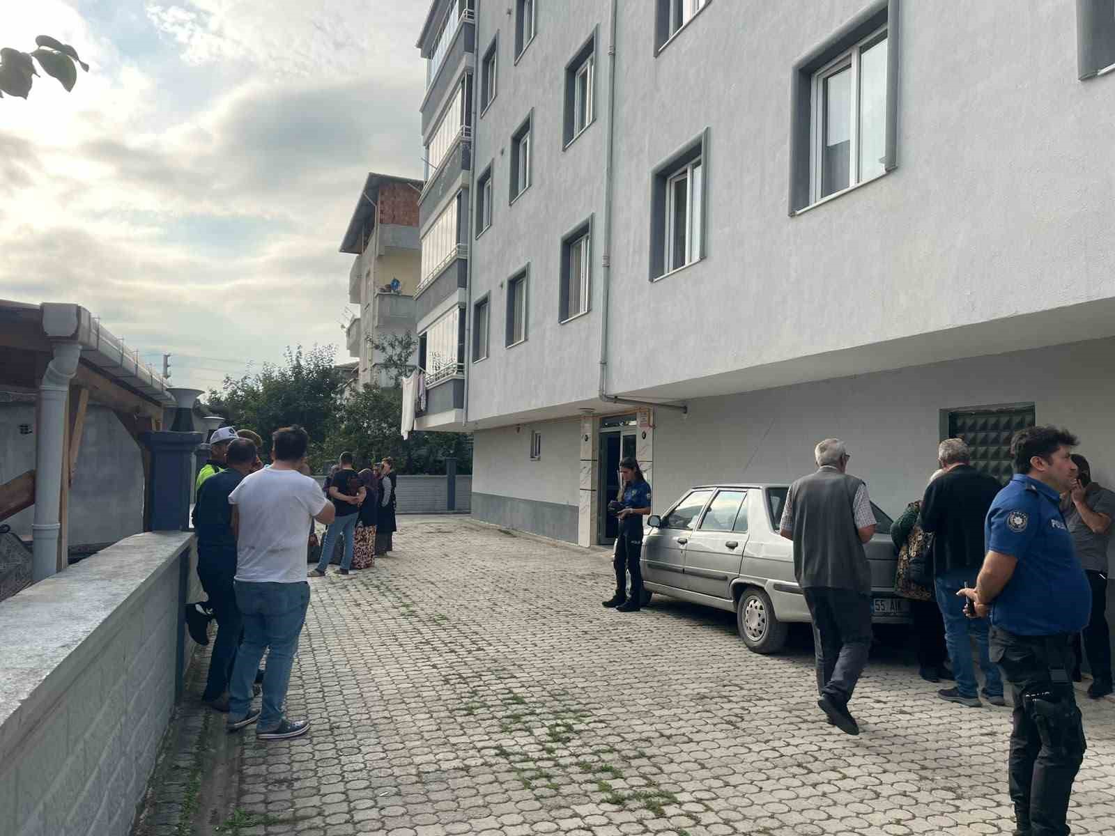 evinde-silahla-vurulmus-halde-bulundu