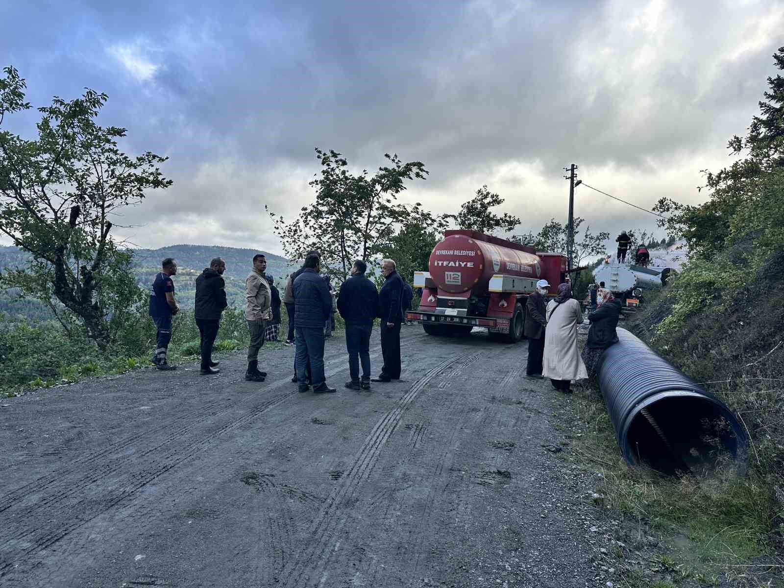 kastamonuda-4-ev-alevlere-teslim-oldu