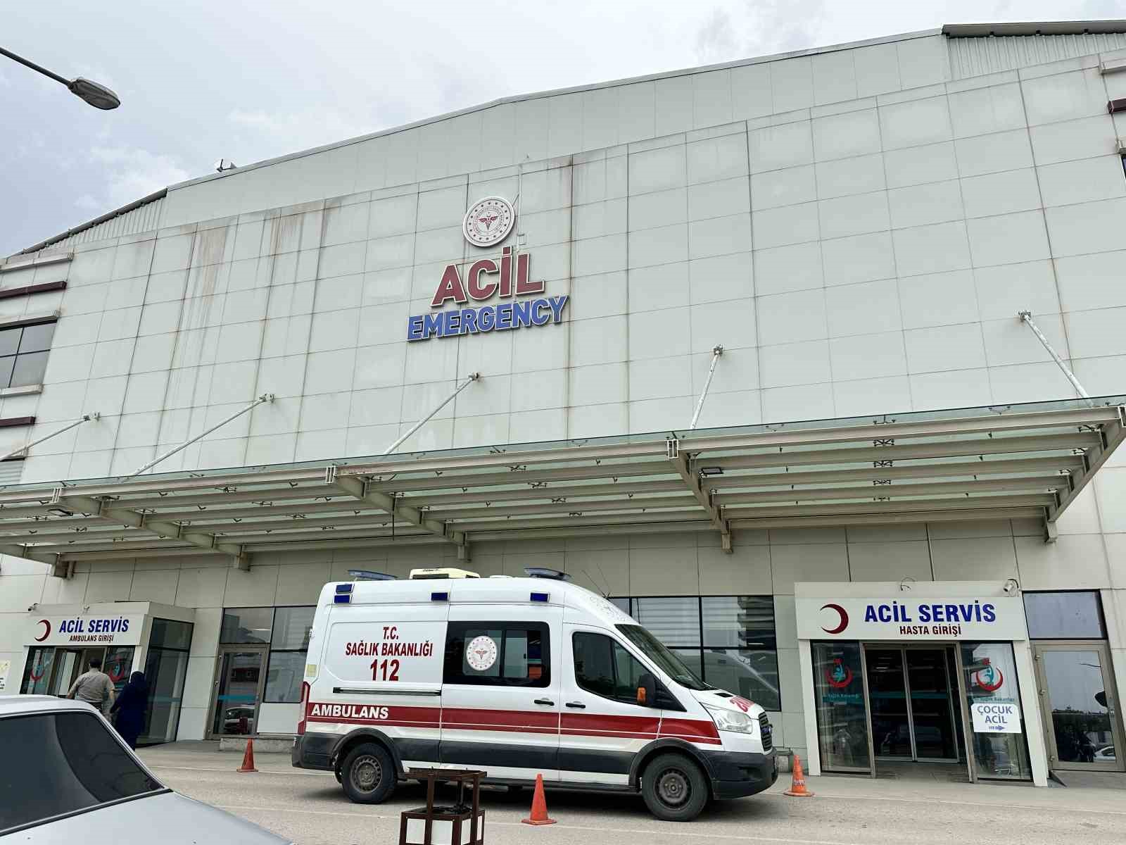 kastamonuda-karbonmonoksit-gazindan-etkilenen-12-isci-hastaneye-kaldirildi