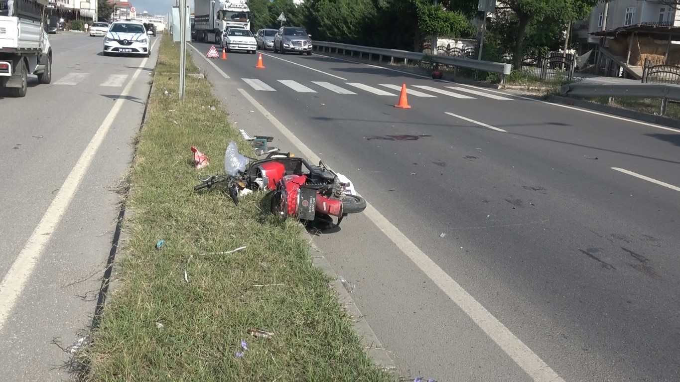 motosiklet-ile-elektrikli-bisiklet-carpisti-2-yarali