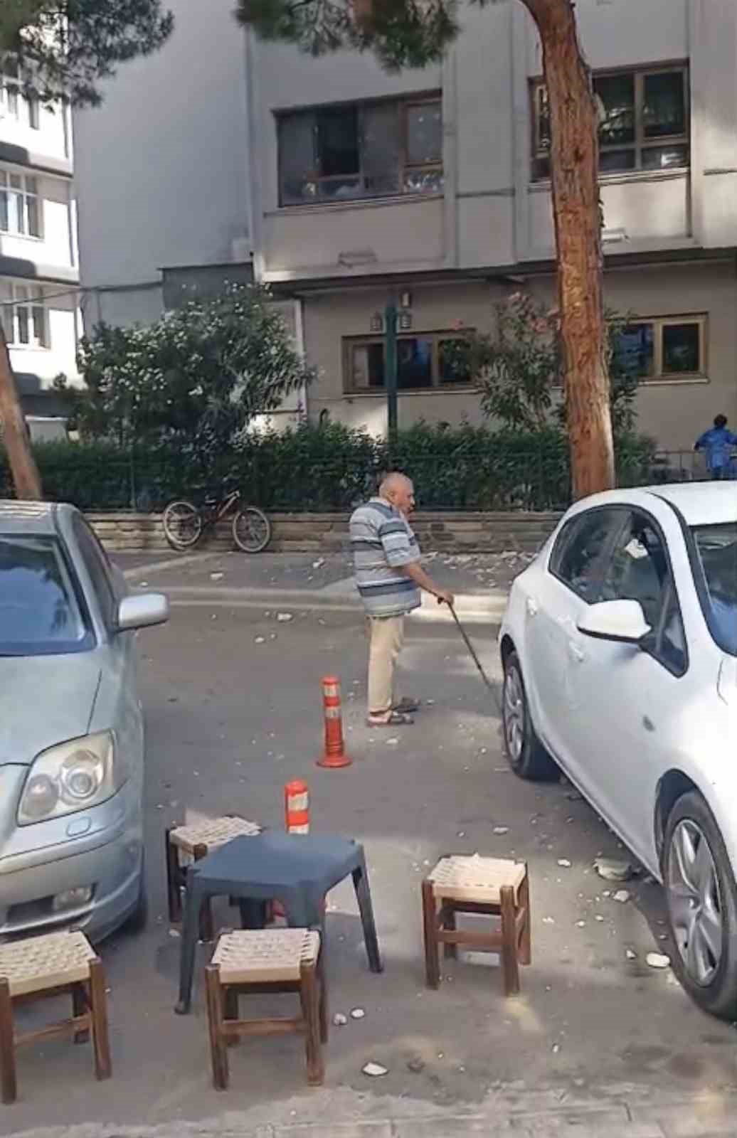 ogretmenevi-duvarindan-kopan-beton-parcalari-korkuttu