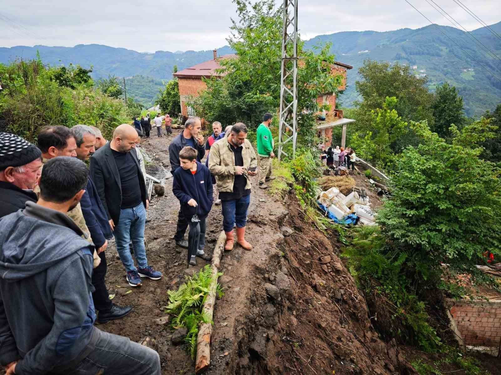 orduda-heyelan-ahirdaki-5-buyukbas-telef-oldu