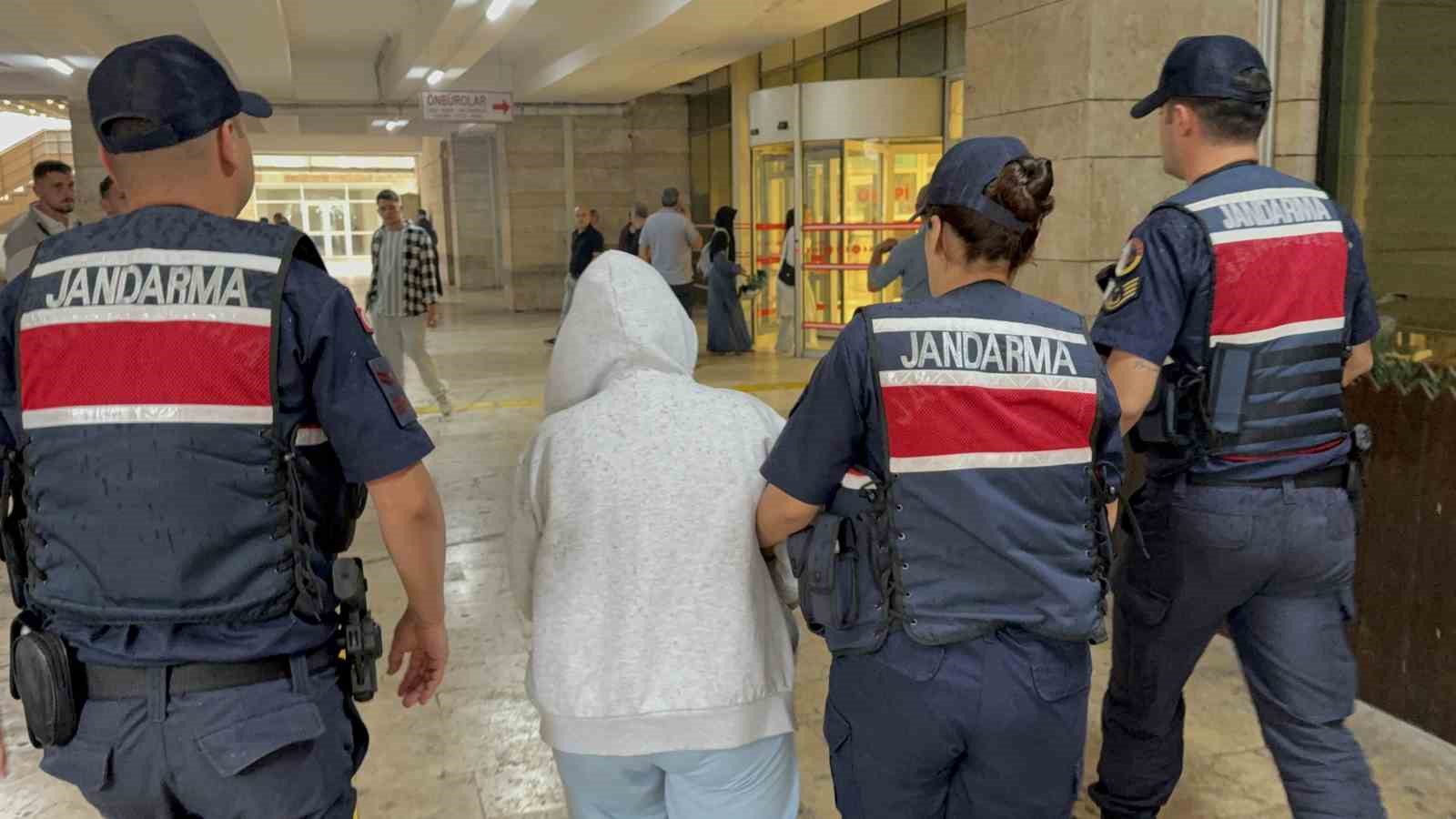 samsunda-16-suctan-aranan-kadin-jandarmanin-kimlik-kontrolunde-yakalandi