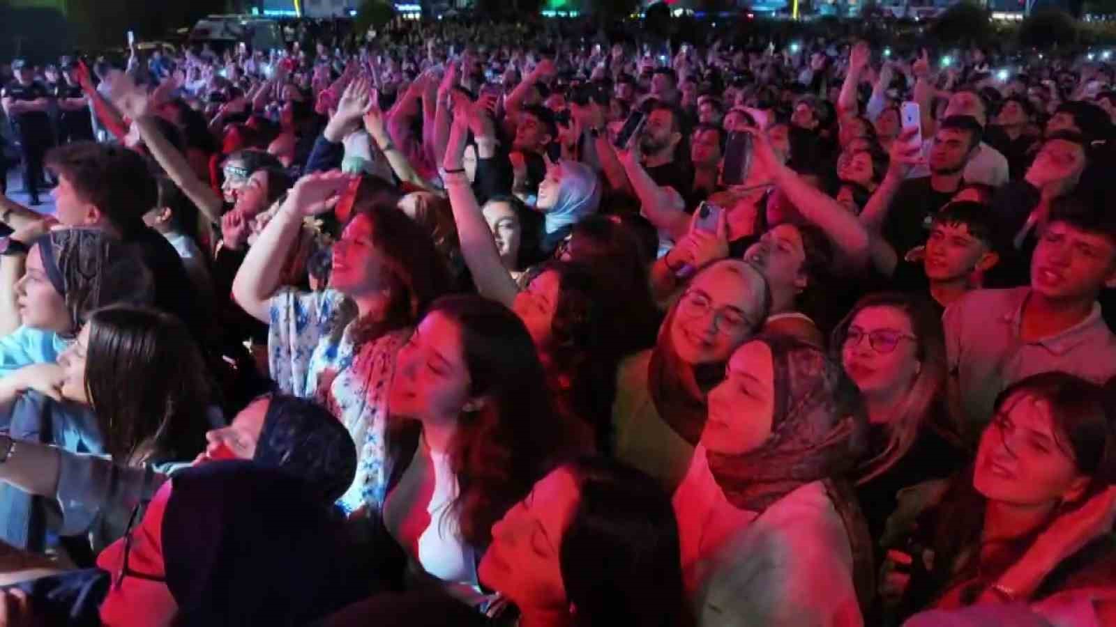 serdar-ortac-kumari-da-biraktim-bunalim-yok-artik