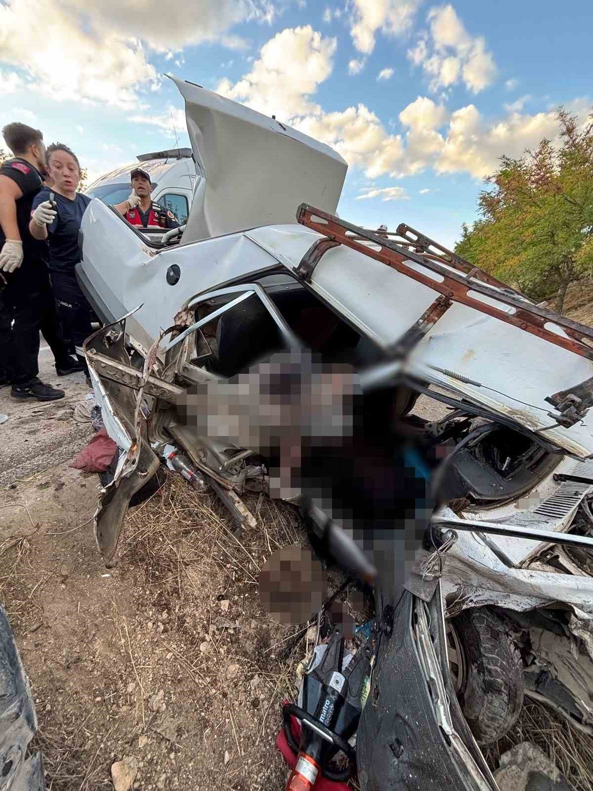 sinopta-trafik-kazasi-1-olu-5-yarali