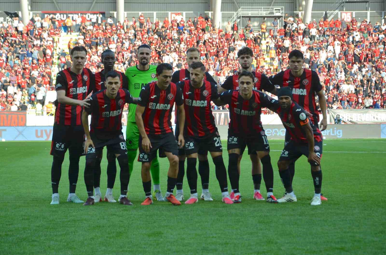 trendyol-super-lig-corumfk-0-corendon-alanyaspor-0-mac-devam-ediyor