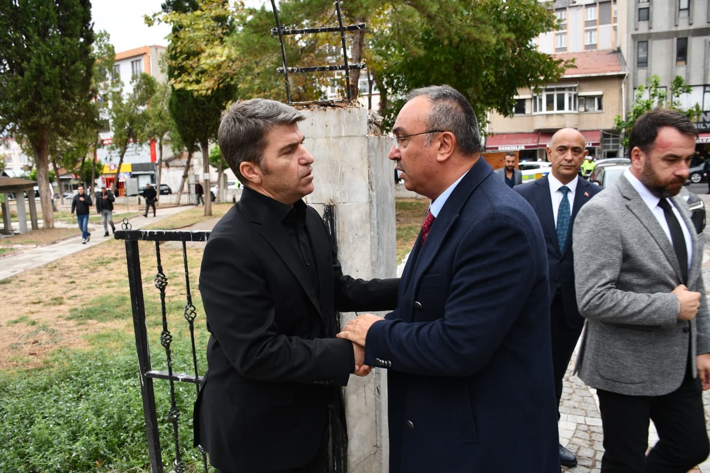 vali-bakan-ve-esinin-aci-gunu