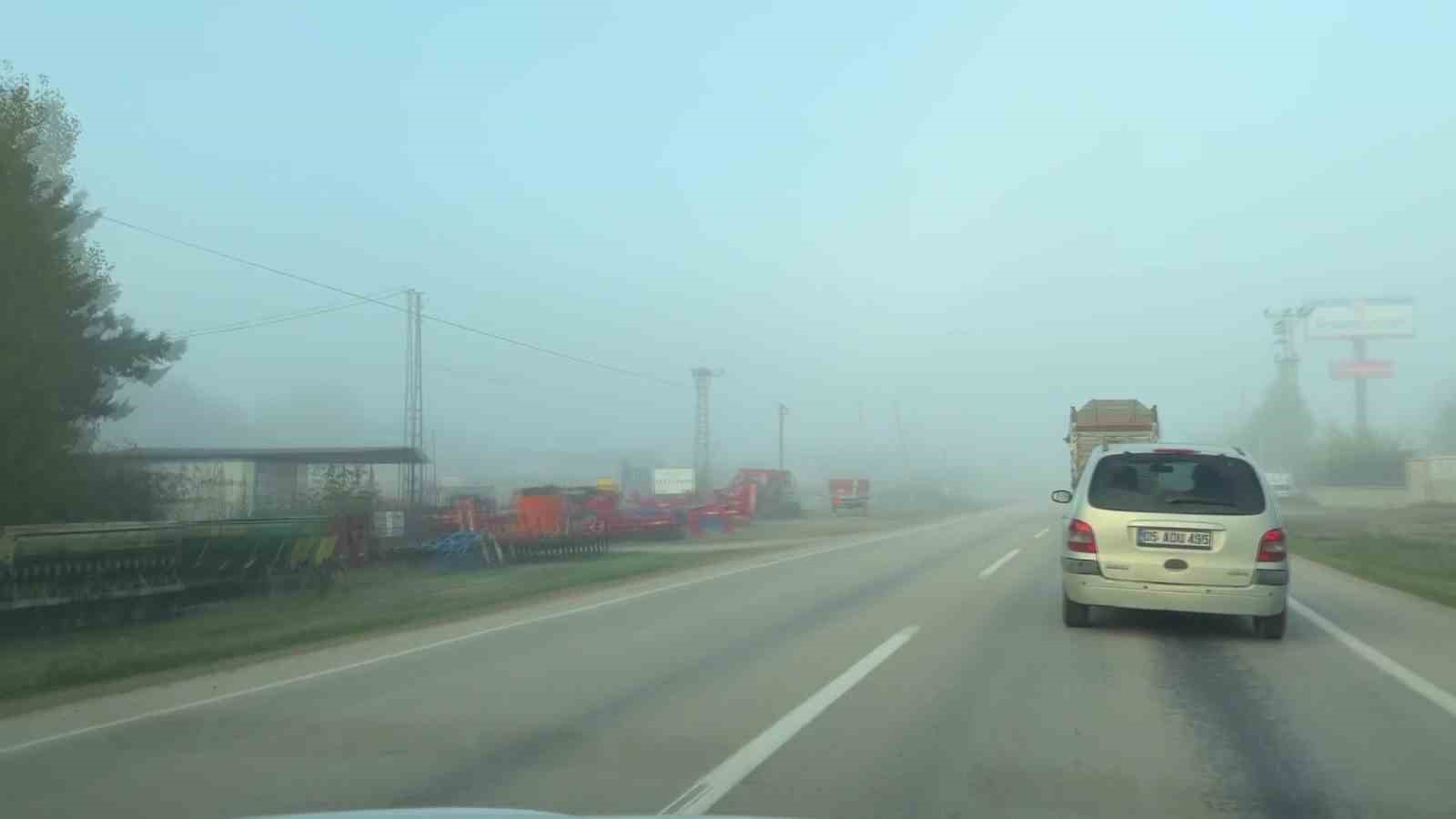 amasya-corum-karayolunda-yogun-sis-etkili-oldu