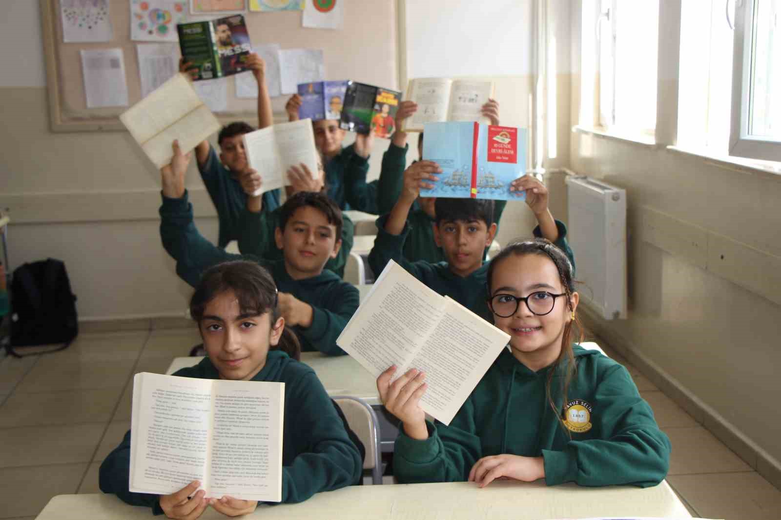 amasyada-53-binden-fazla-ogrenci-icin-es-zamanli-kitap-saati