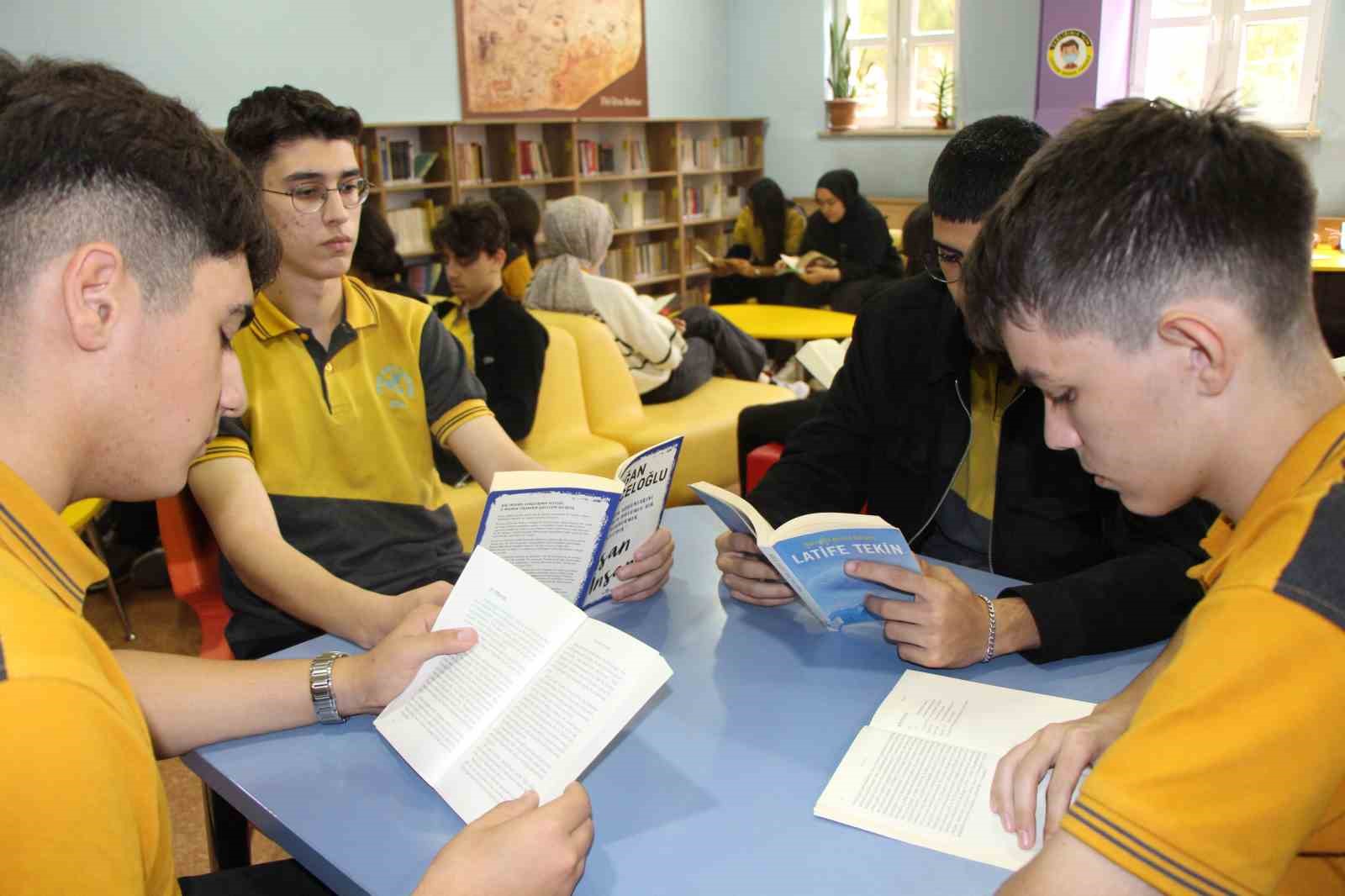 amasyada-53-binden-fazla-ogrenci-icin-es-zamanli-kitap-saati