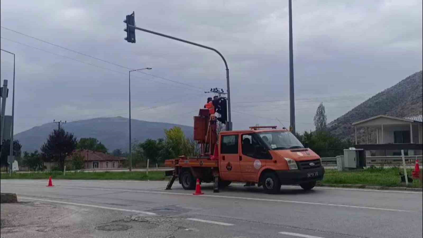 amasyada-olum-kavsagina-feci-kazadan-sonra-sinyalizasyon-yapildi