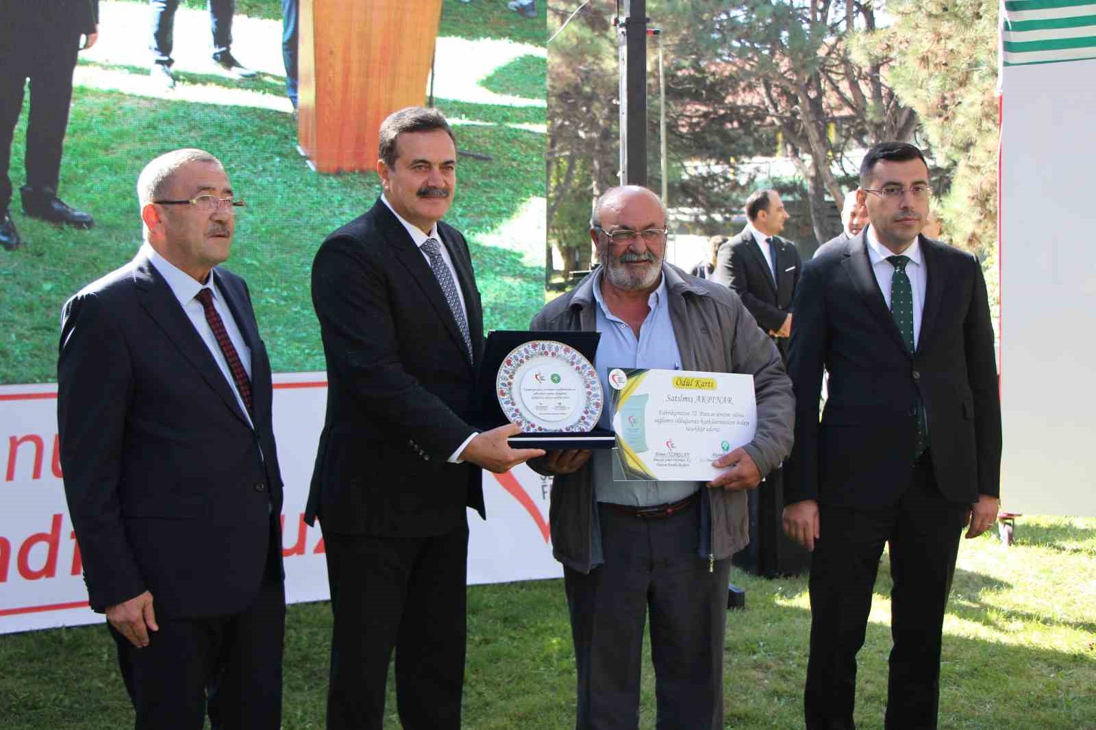 amasyada-zirai-don-ve-kuraklik-seker-pancarini-vurdu-10-bin-dekarlik-alanda-uretim-yapilamadi