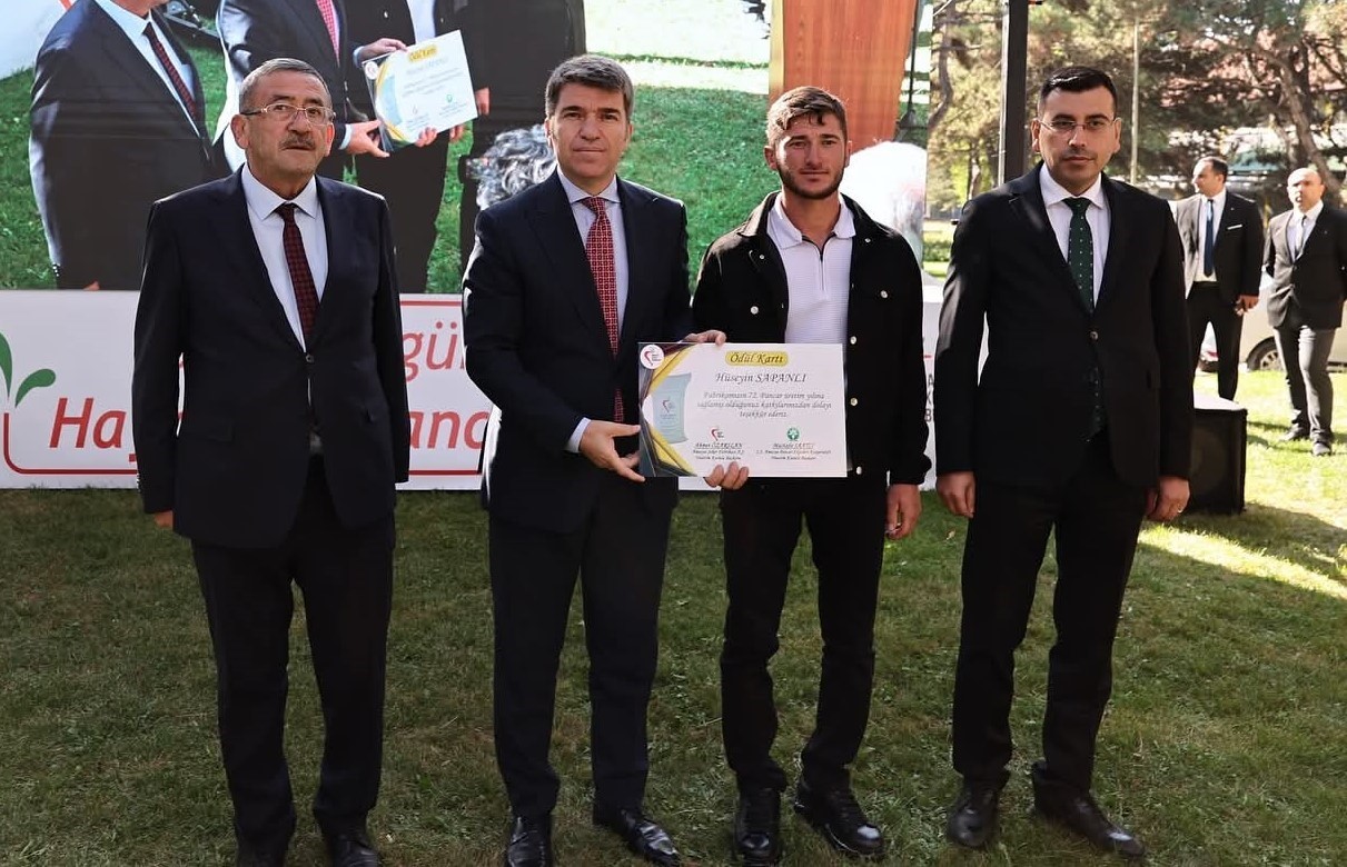 amasyada-zirai-don-ve-kuraklik-seker-pancarini-vurdu-10-bin-dekarlik-alanda-uretim-yapilamadi