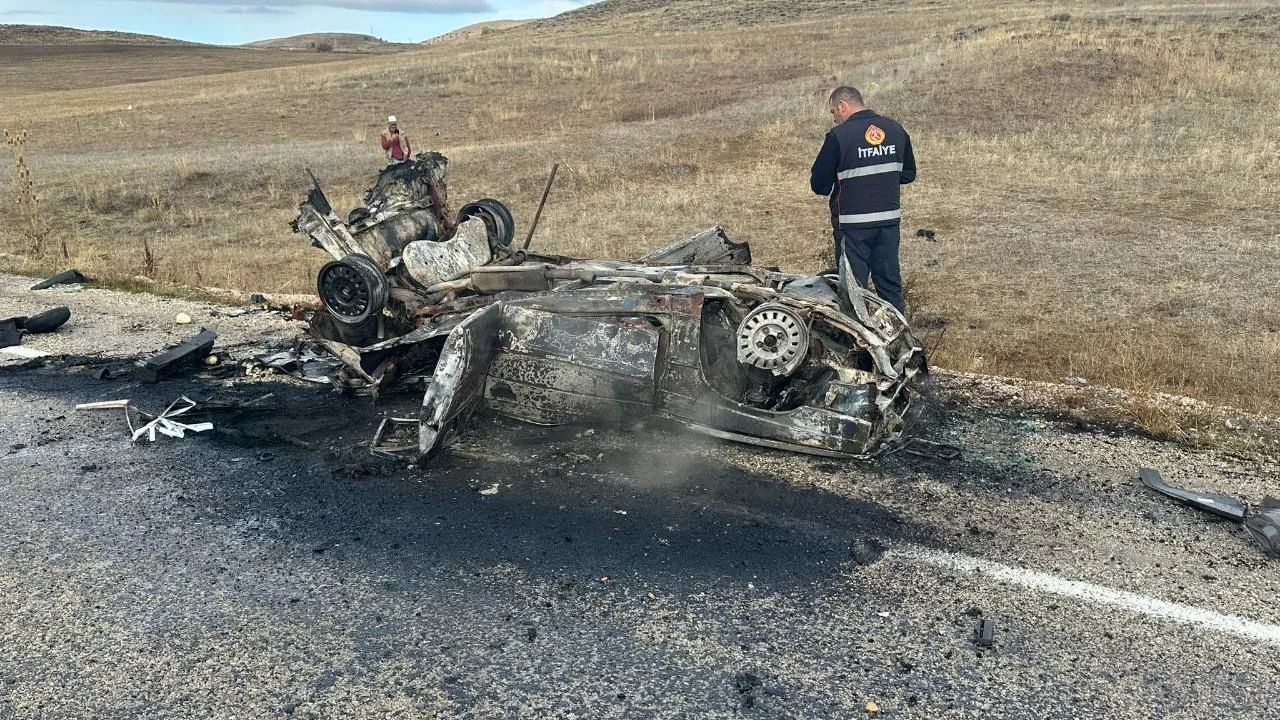 bayburtta-trafik-kazasi-1-olu