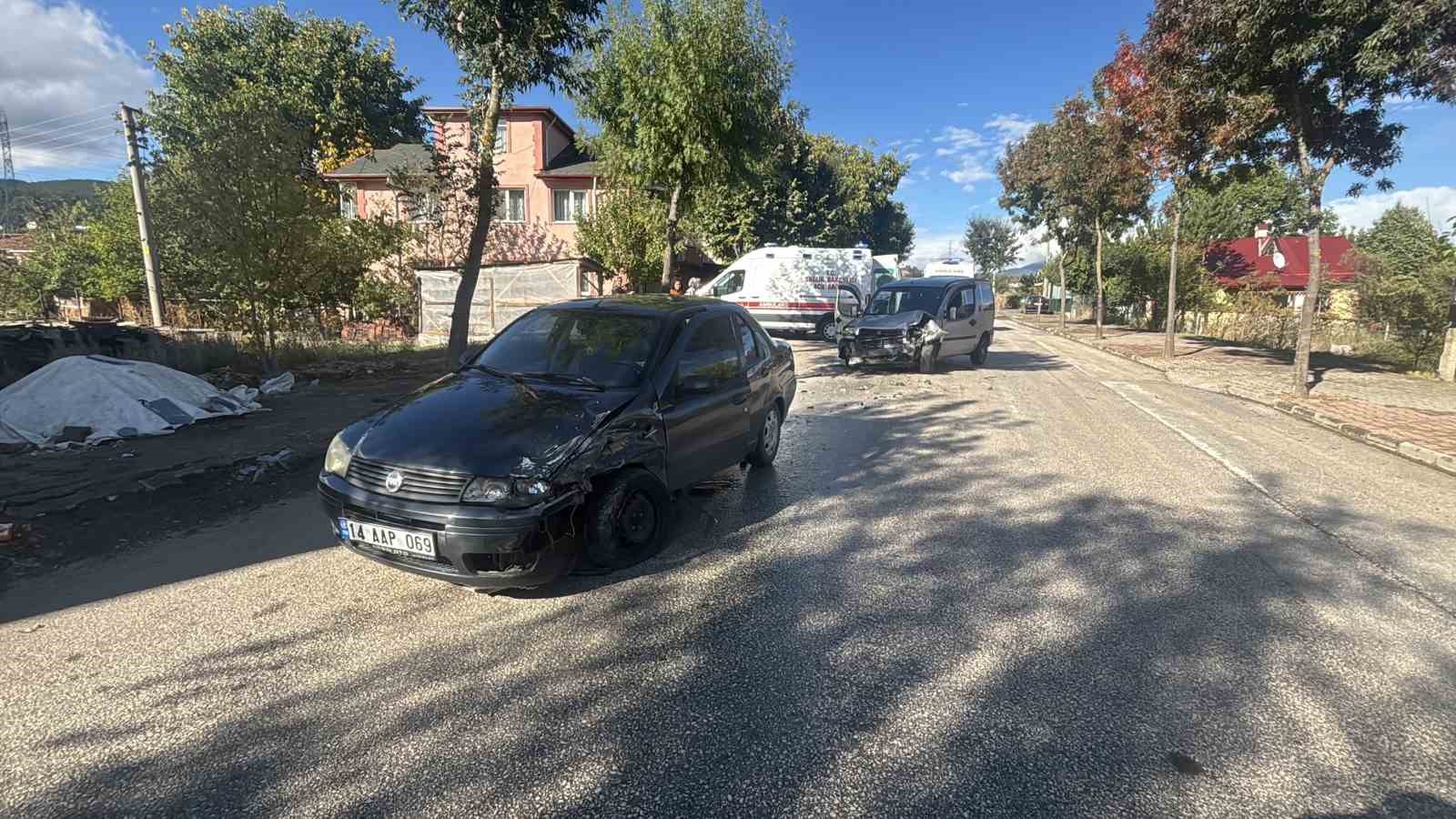 boluda-iki-arac-carpisti-4u-cocuk-5-yarali