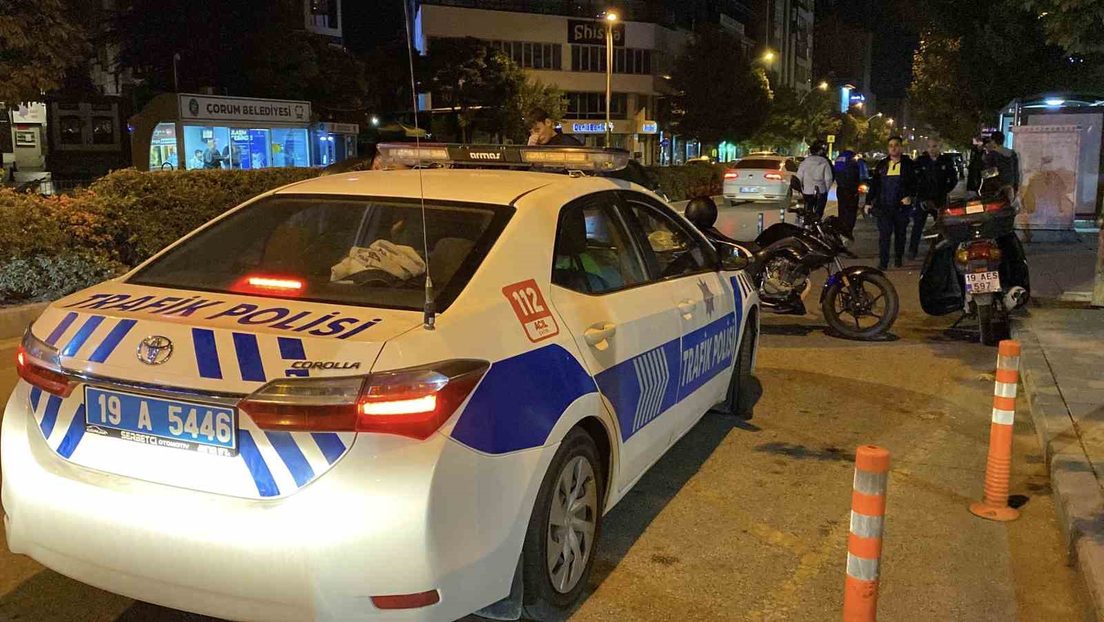 corumda-otomobille-carpisan-motosiklet-otobus-duragina-daldi-1-yarali