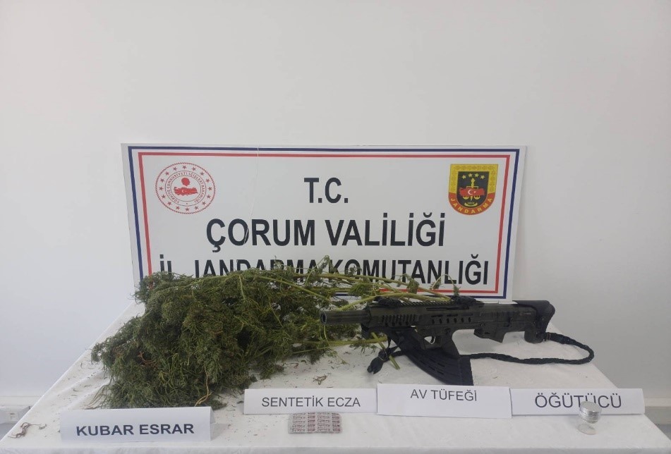 corumda-uyusturucu-operasyonlari-8-gozalti