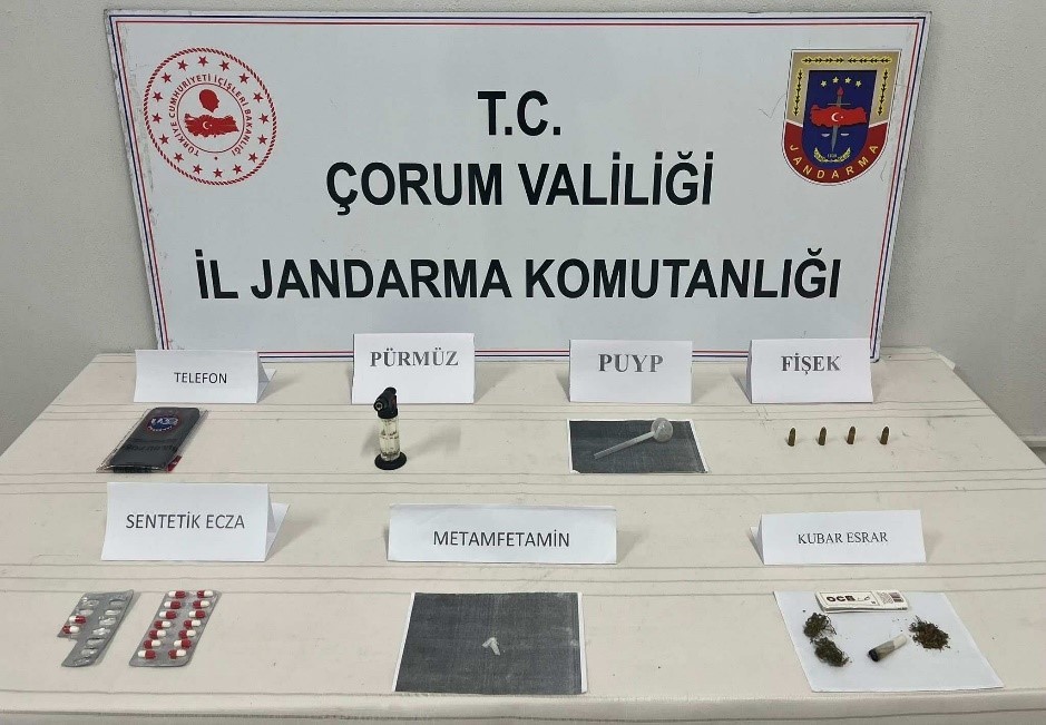 corumda-uyusturucu-operasyonlari-8-gozalti