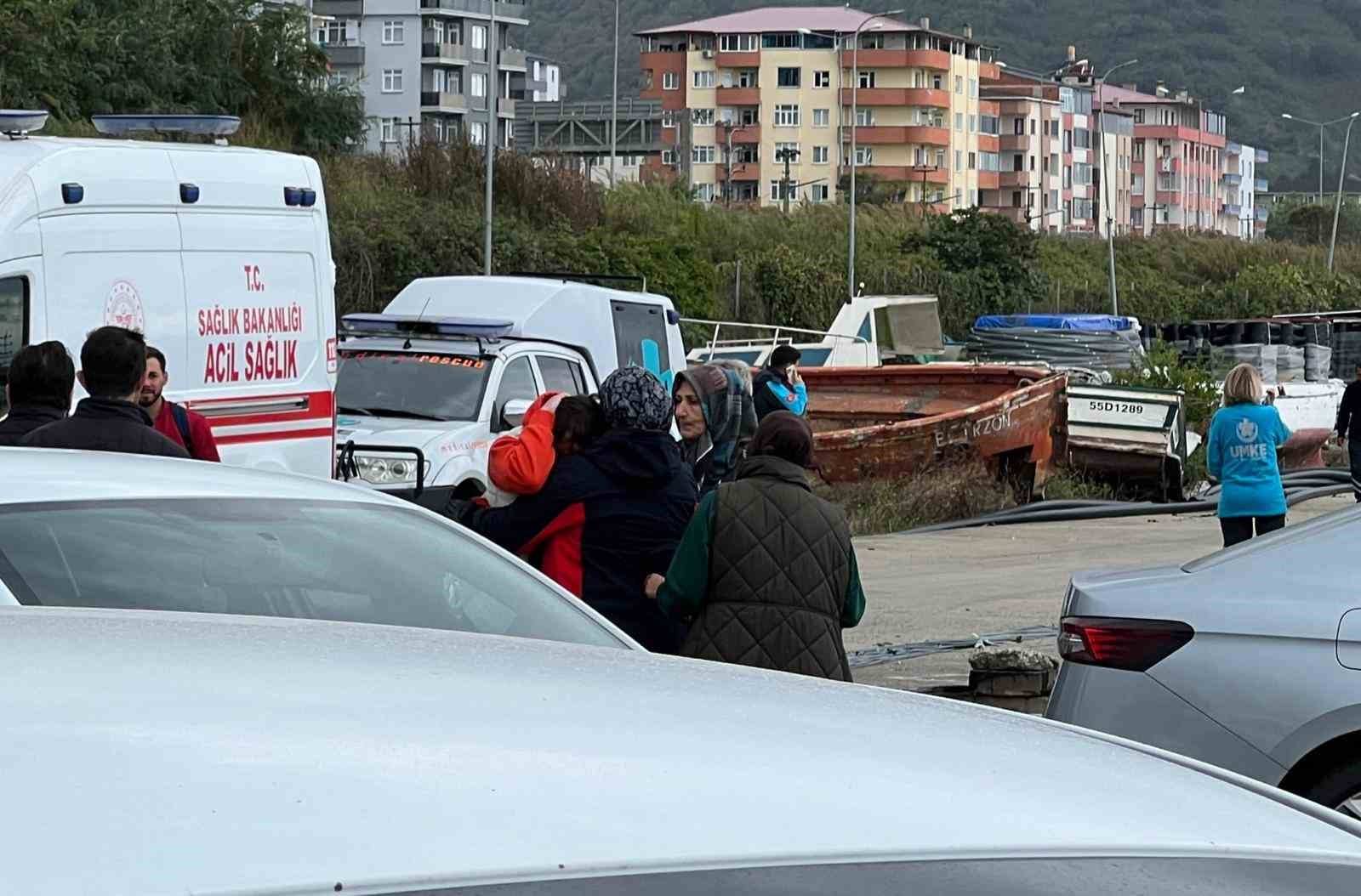 denizde-teknesi-terk-edilmis-halde-bulunan-balikci-icin-arama-calismasi-baslatildi