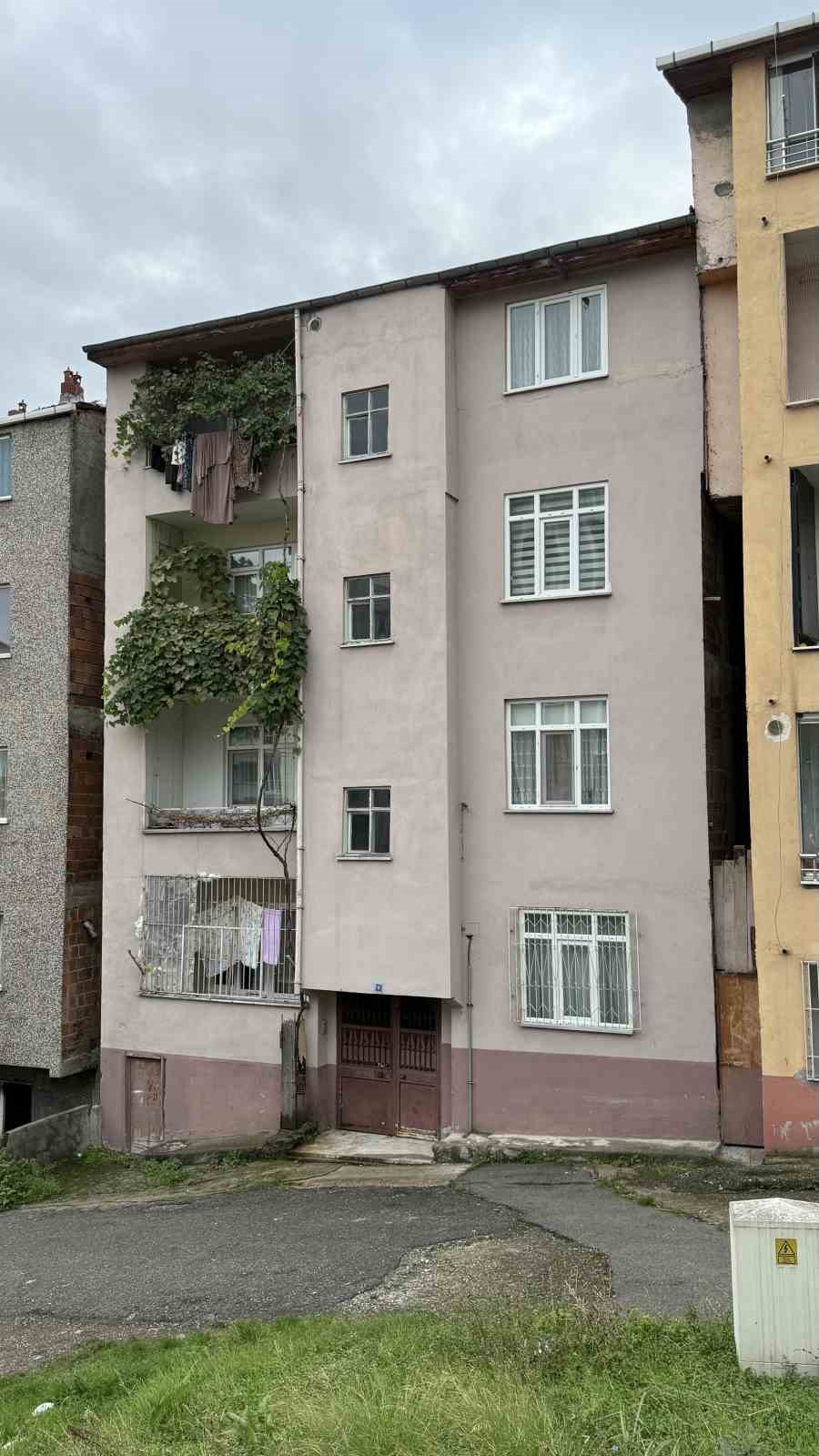 evde-dogurdugu-bebegi-cope-atan-kadin-tutuklandi-bebek-ise-bulunamadi