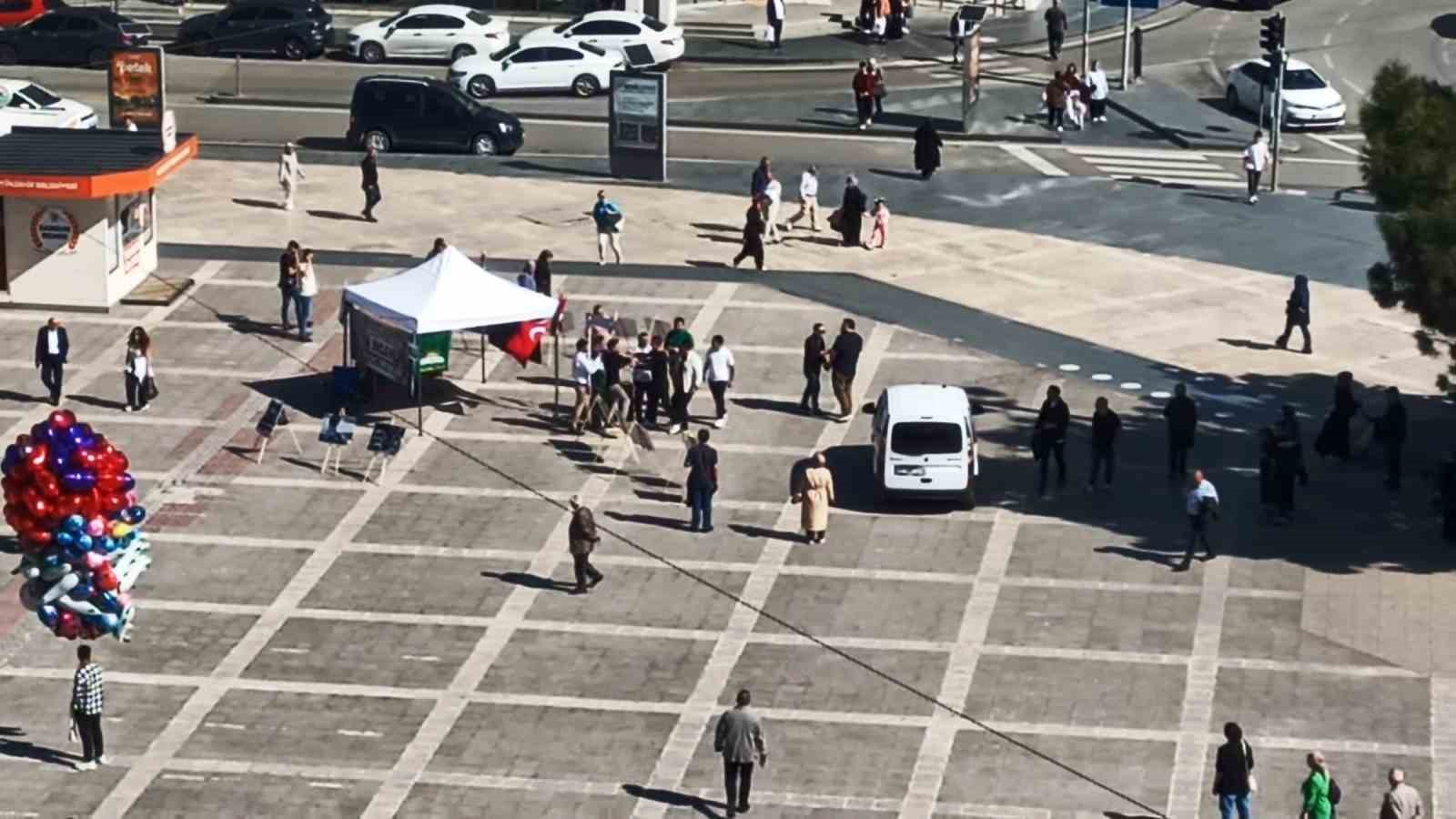 hudaparin-gazze-standinda-gerginlik-polis-kavgayi-onledi