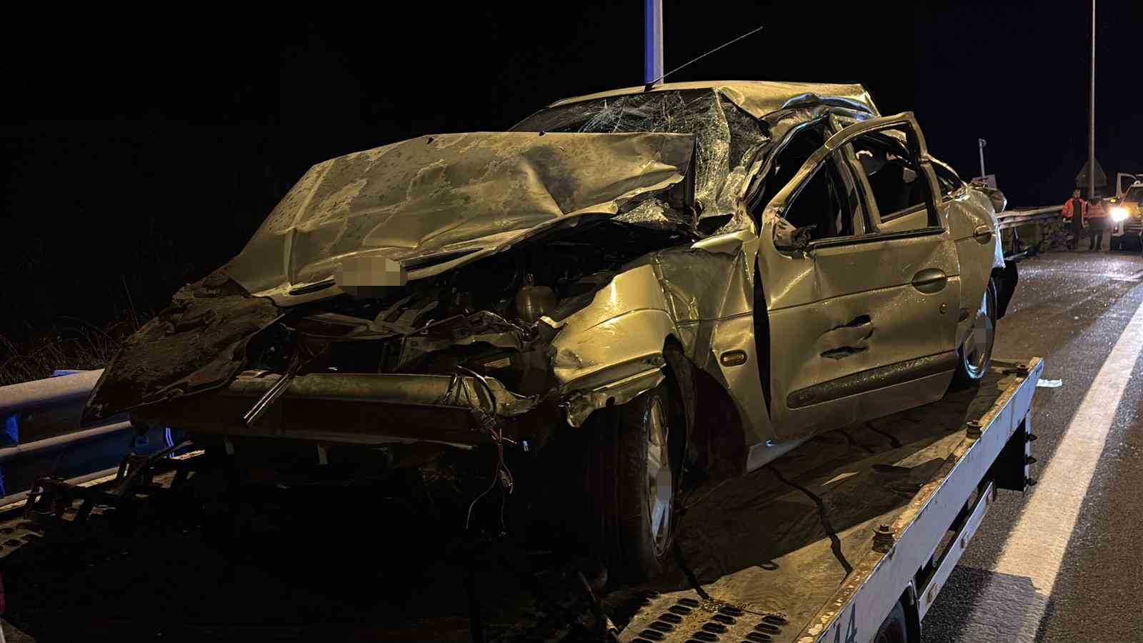 hurdaya-donen-aracta-agir-yaralanmisti-hastanede-hayatini-kaybetti