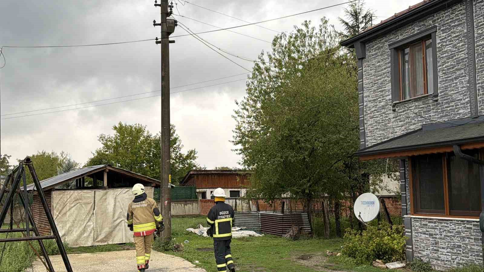 kablolardan-cikan-kivilcim-itfaiye-ekiplerini-harekete-gecirdi