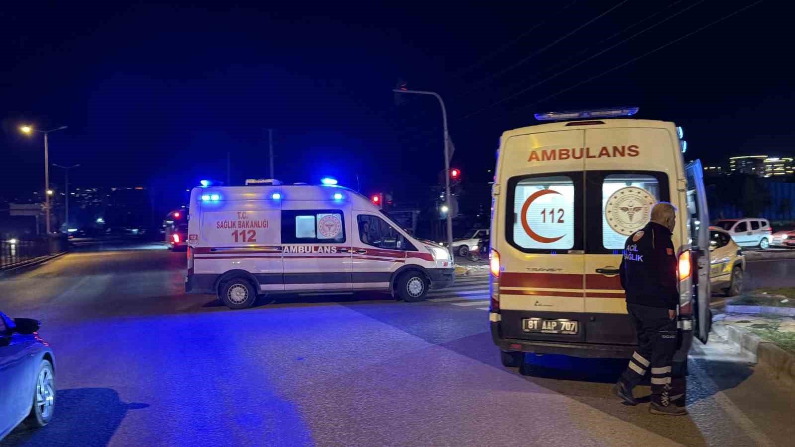 kirmizi-isikta-duran-otomobile-kamyon-carpti-2-yarali