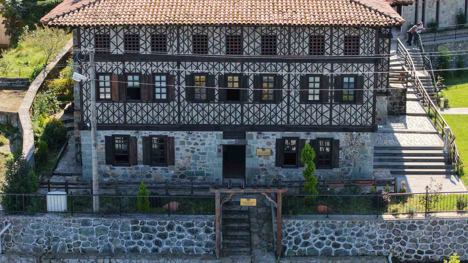 osmanlidan-cumhuriyete-taniklik-eden-konak-aile-muzesine-donusturuldu