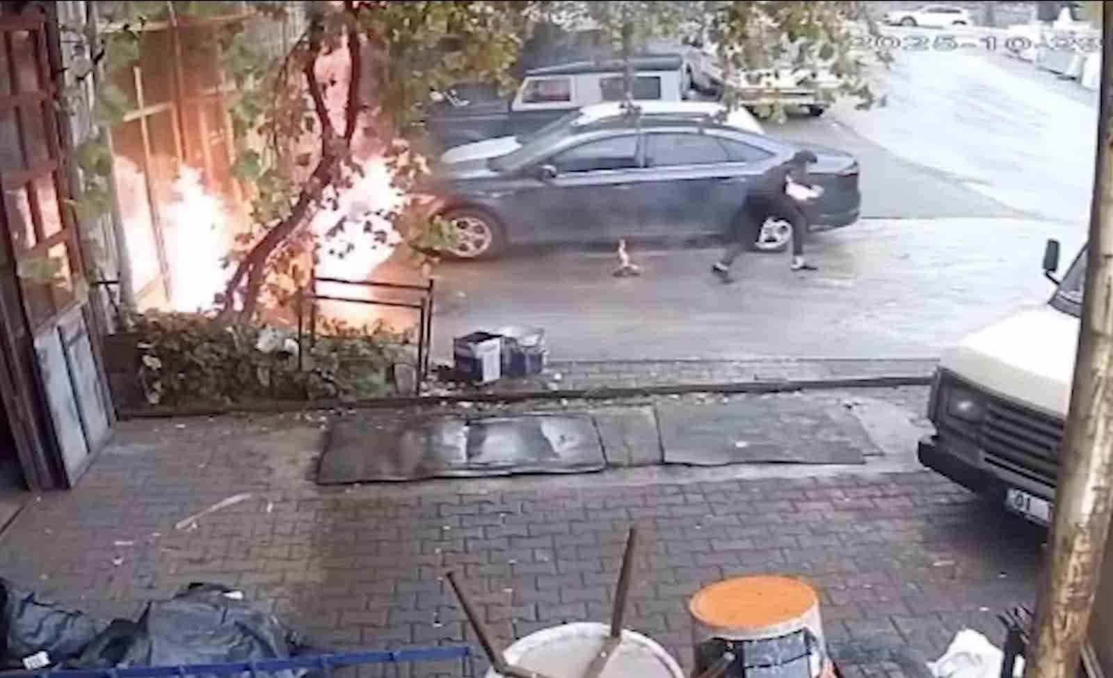 oto-tamirhanesinde-dehset-anlari-yanmaktan-boyle-kurtuldular