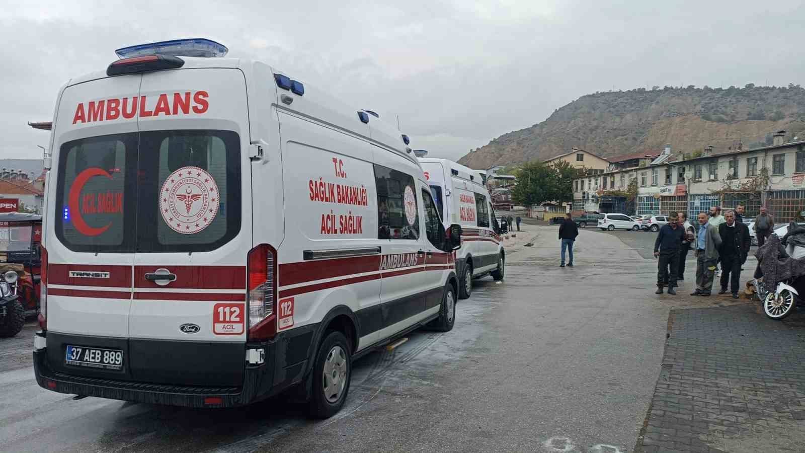 oto-tamirhanesinde-dehset-anlari-yanmaktan-boyle-kurtuldular