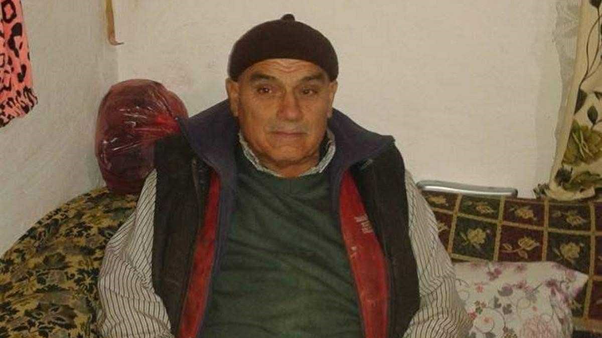 pazardan-mezara-3-kardes-ve-enisteleri-yan-yana-defnedildi