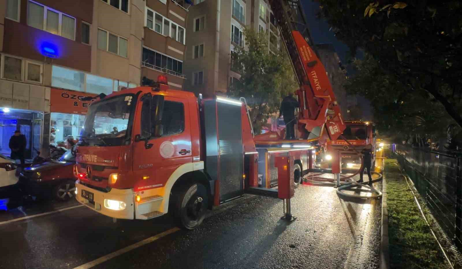 samsunda-9-katli-binanin-cati-katinda-yangin