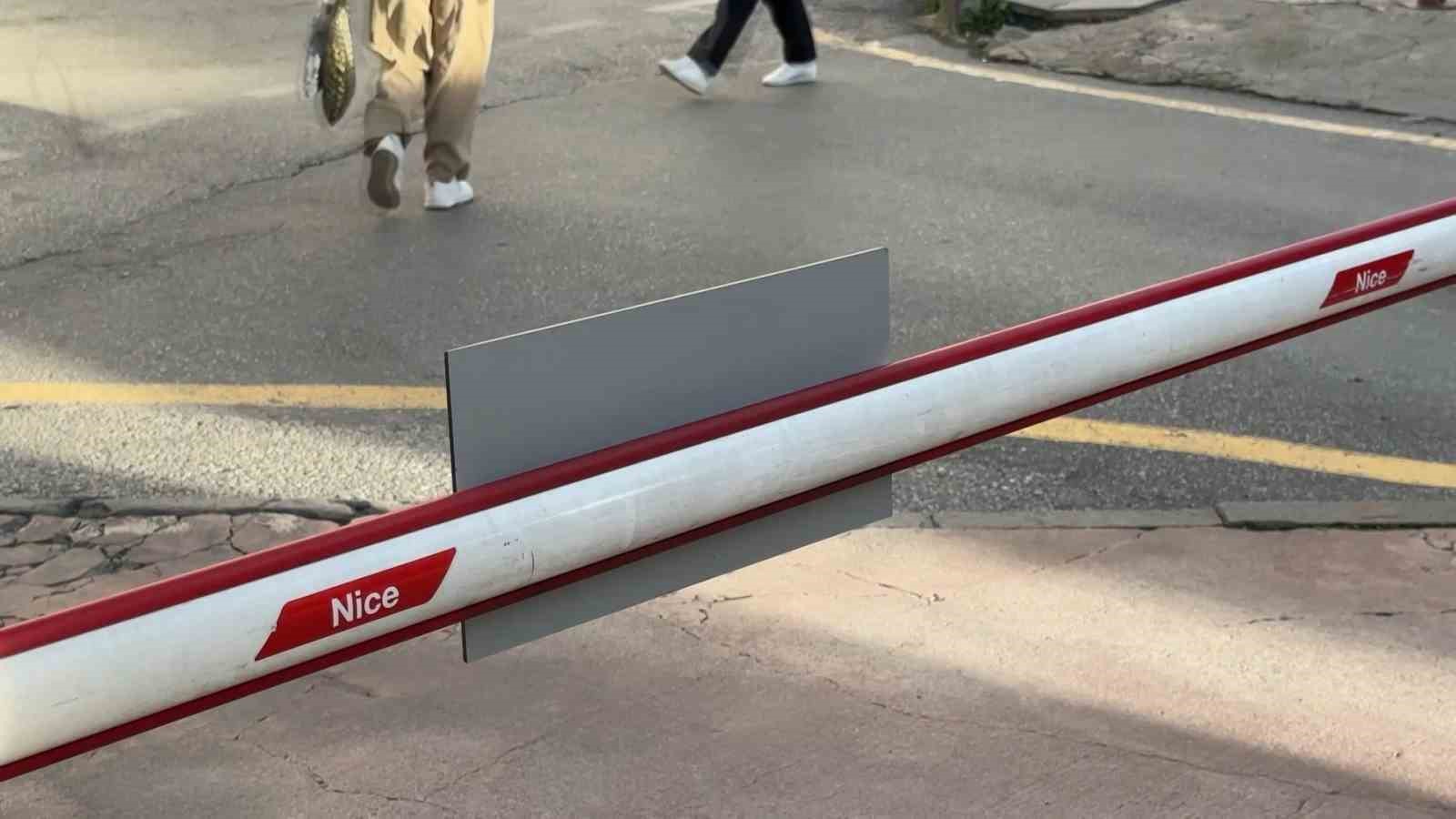 samsunda-gorunmez-kaza-yayanin-kafasina-bariyer-carpti