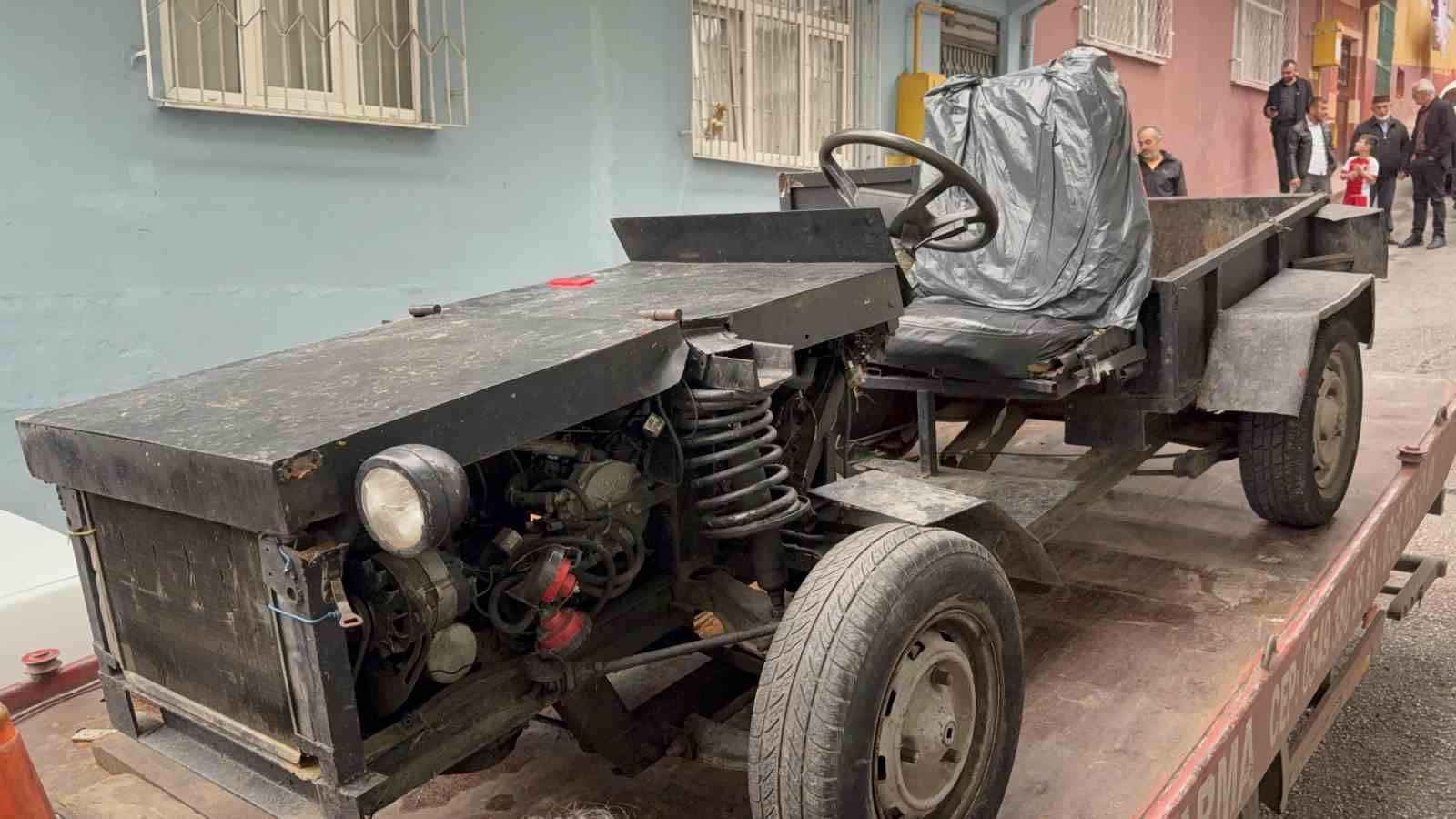 samsunda-patpat-devrildi-dede-ve-torunu-yaralandi