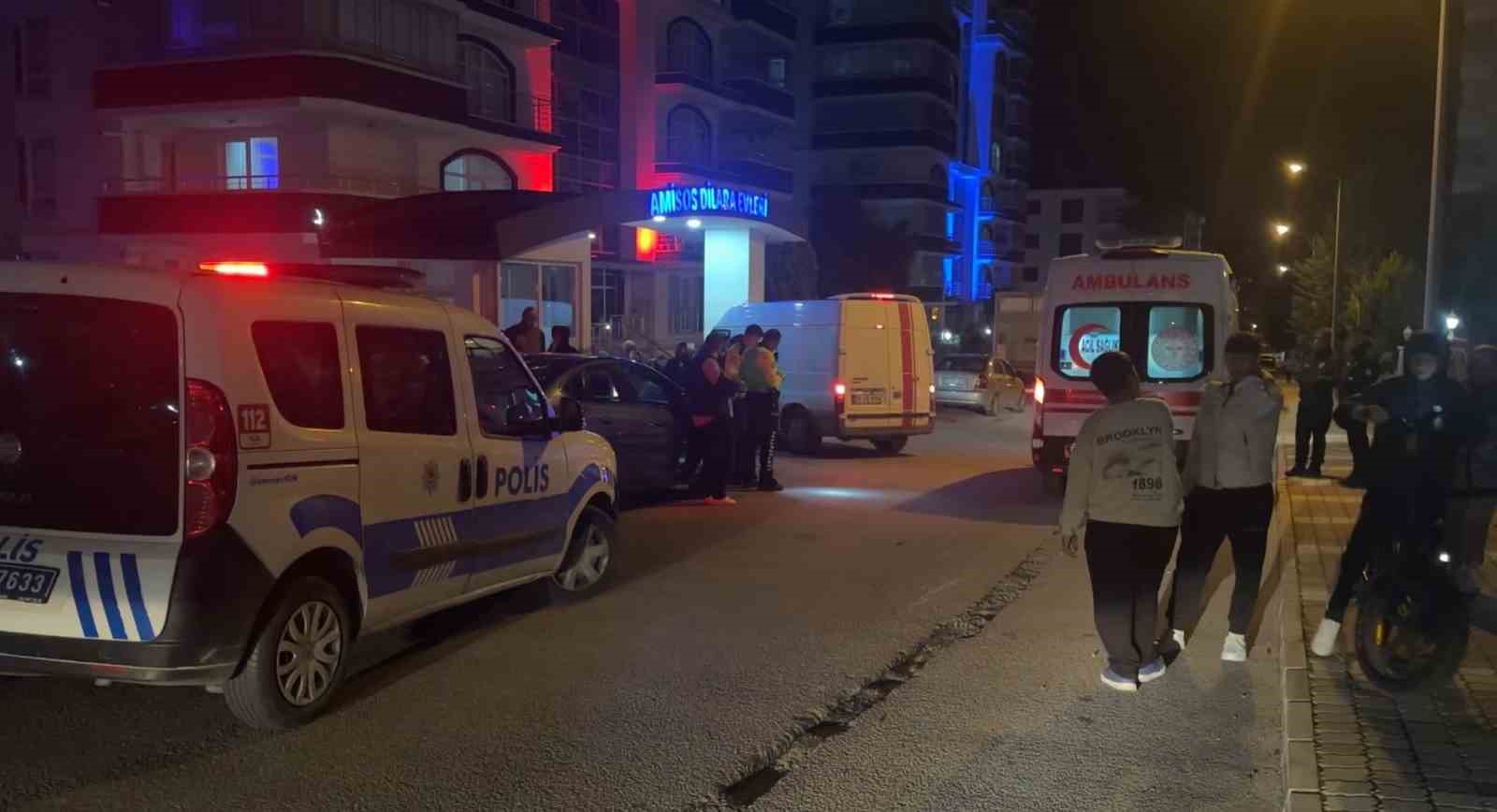 seyir-halindeyken-motosikletiyle-dusen-surucu-yaralandi